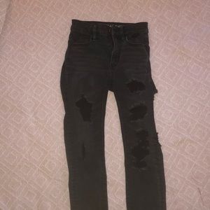 Distressed American eagle jeans